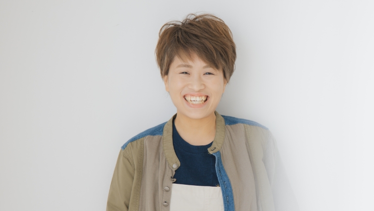角野 杏早比